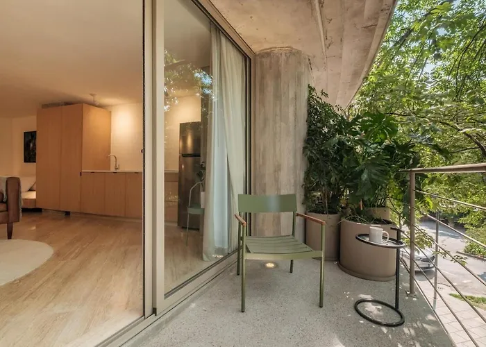 Par 303 Apartment *